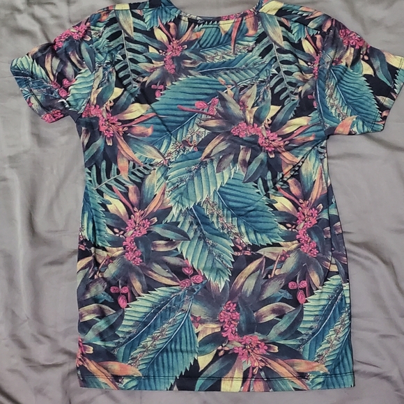 Zara Man Floral Tee - Picture 1 of 3